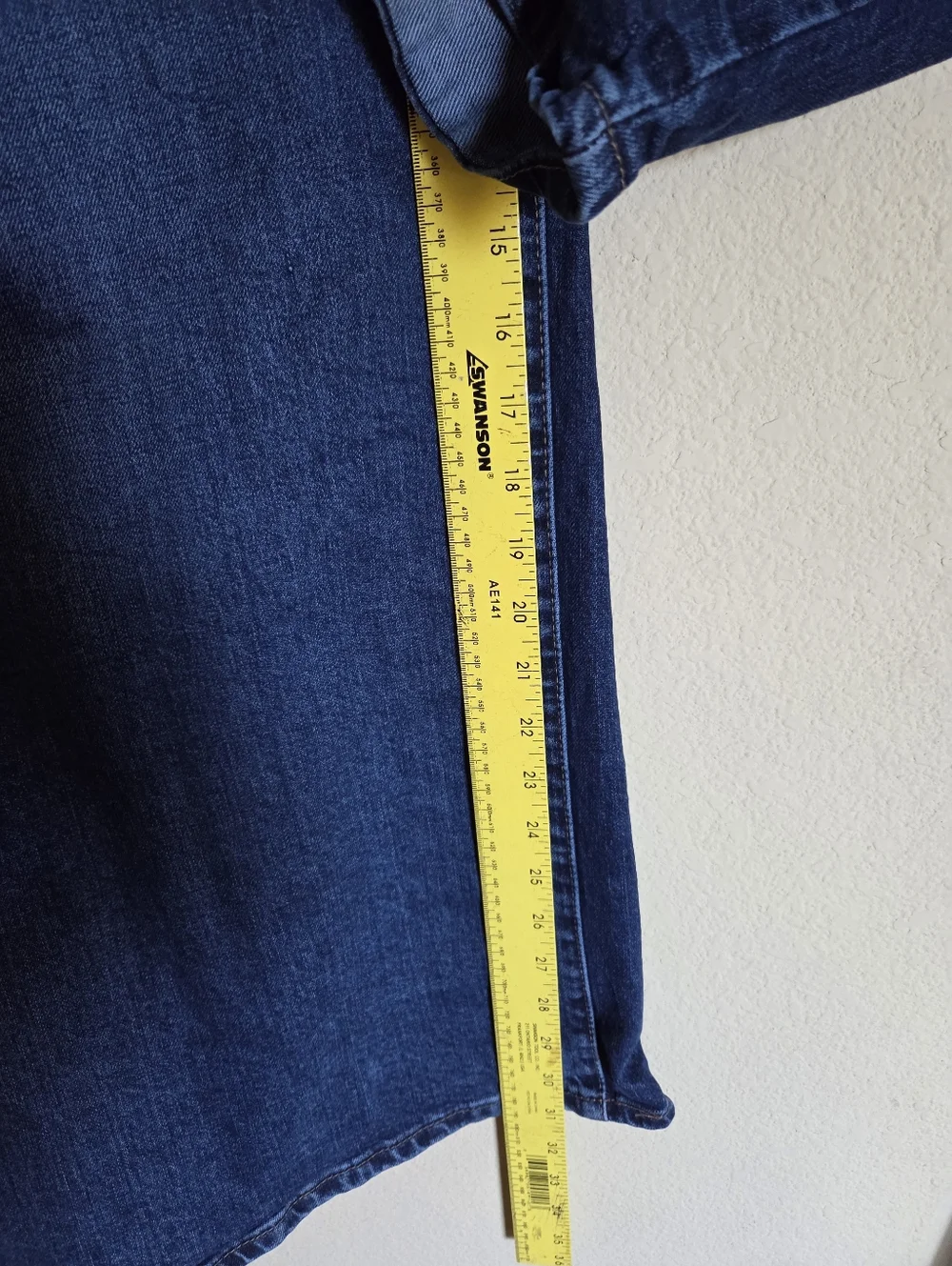 Levis Premium 720 Wide Leg High Rise Medium Dark Wash Jeans